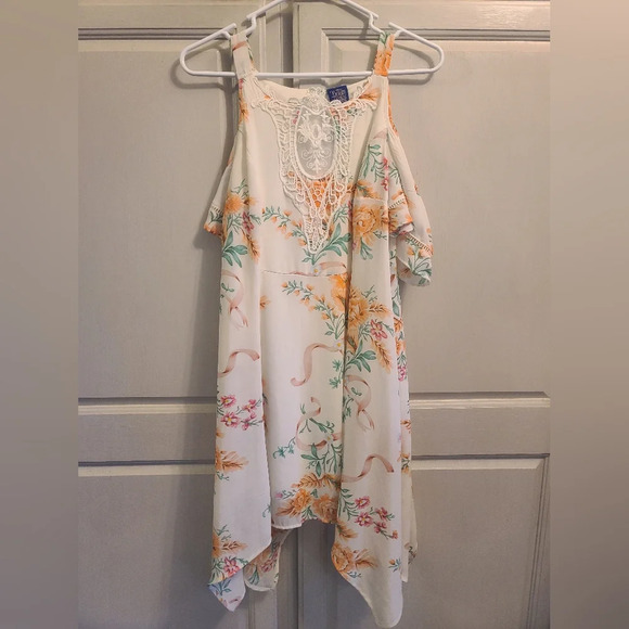 Beauty and the Beast cold shoulder dress - Picture 1 of 8